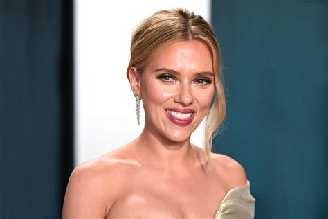 scarlett johansson hot nude|Scarlett Johansson Opens Up About Her First Fully Nude Role